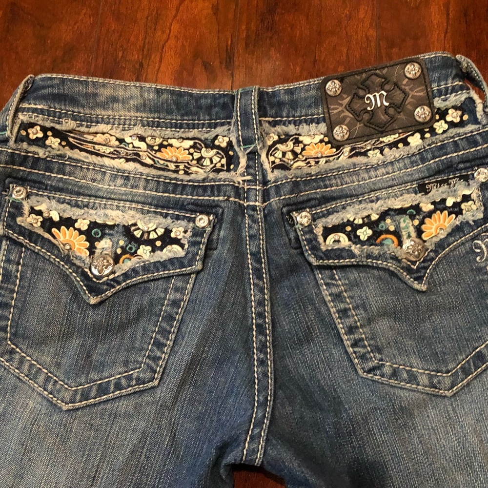 Miss Me Cuffed Capri Jeans 28